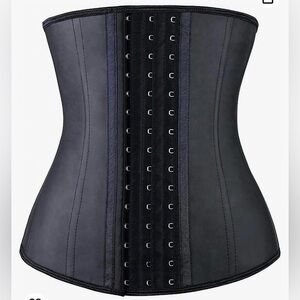 Yianna waist training